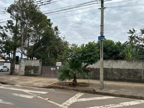 Terreno à venda em Maringá, Jardim Mandacaru, com 830 m²