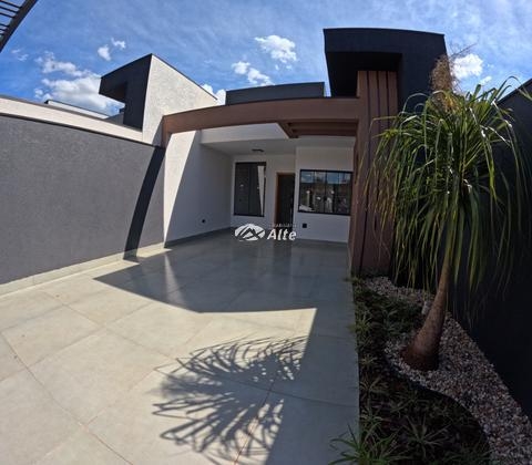 Casa à venda em Marialva, Centro, com 3 quartos, com 75 m²