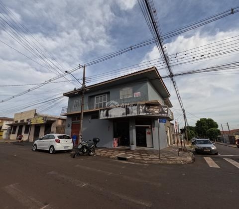 ÓTIMA LOCALIZAÇÃO - SOBRELOJA AMPLA - 03 DORMITÓRIOS - SACADA.