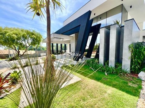 Casa à venda em Marialva, Centro, com 4 suítes, com 282 m², condominio Araucaria