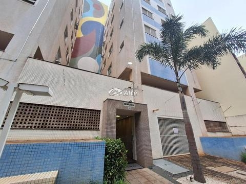 Kitnet à venda e para alugar em Maringá, Zona 07, com 1 quarto, com 21.36 m², Edifício Chaplin IV