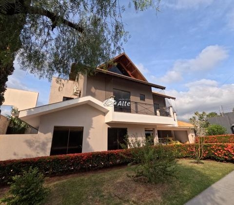 Sobrado à venda em Maringá, Jardim Guaporé, com 4 quartos, com 492 m², Condomínio Ingá Ville