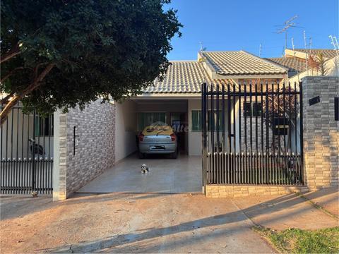 Casa à venda em Maringá, Jardim Dias I, com 3 quartos, com 110 m²