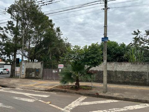 Terreno à venda em Maringá, Jardim Mandacaru, com 830 m²
