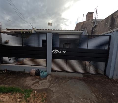 Casa à venda em Maringá, Jardim Dias I, com 2 quartos, com 92.53 m²