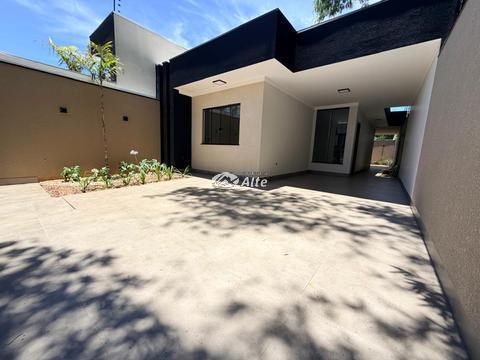 Casa à venda, com 3 quartos, com 100 m²