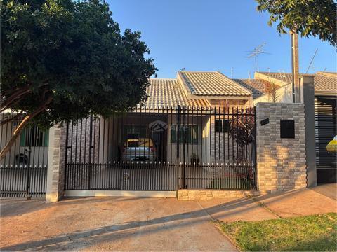 Casa à venda em Maringá, Jardim Dias I, com 3 quartos, com 110 m²
