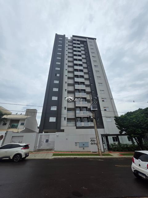 Apartamento à venda em Maringá, Zona 08, com 2 quartos, com 50.76 m²