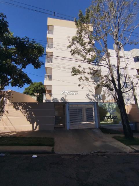 Apartamento para alugar em Maringá, Zona 07, com 2 quartos, com 66 m², Edifício Sakura